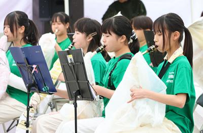 吹奏楽の演奏