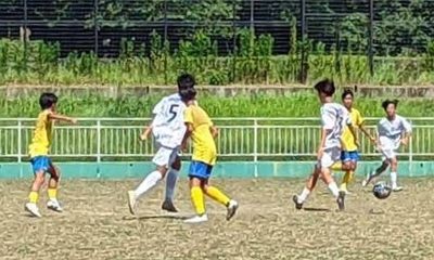 サッカーの試合の様子