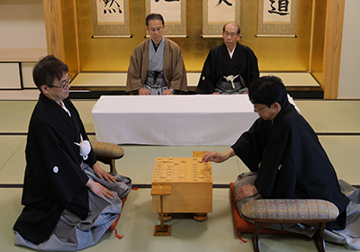 こけら落とし対局