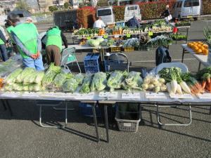 野菜販売の様子