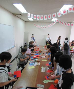 おりがみコーナーの様子
