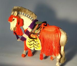 節句飾りの馬