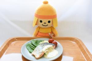 はにたんが食べている写真